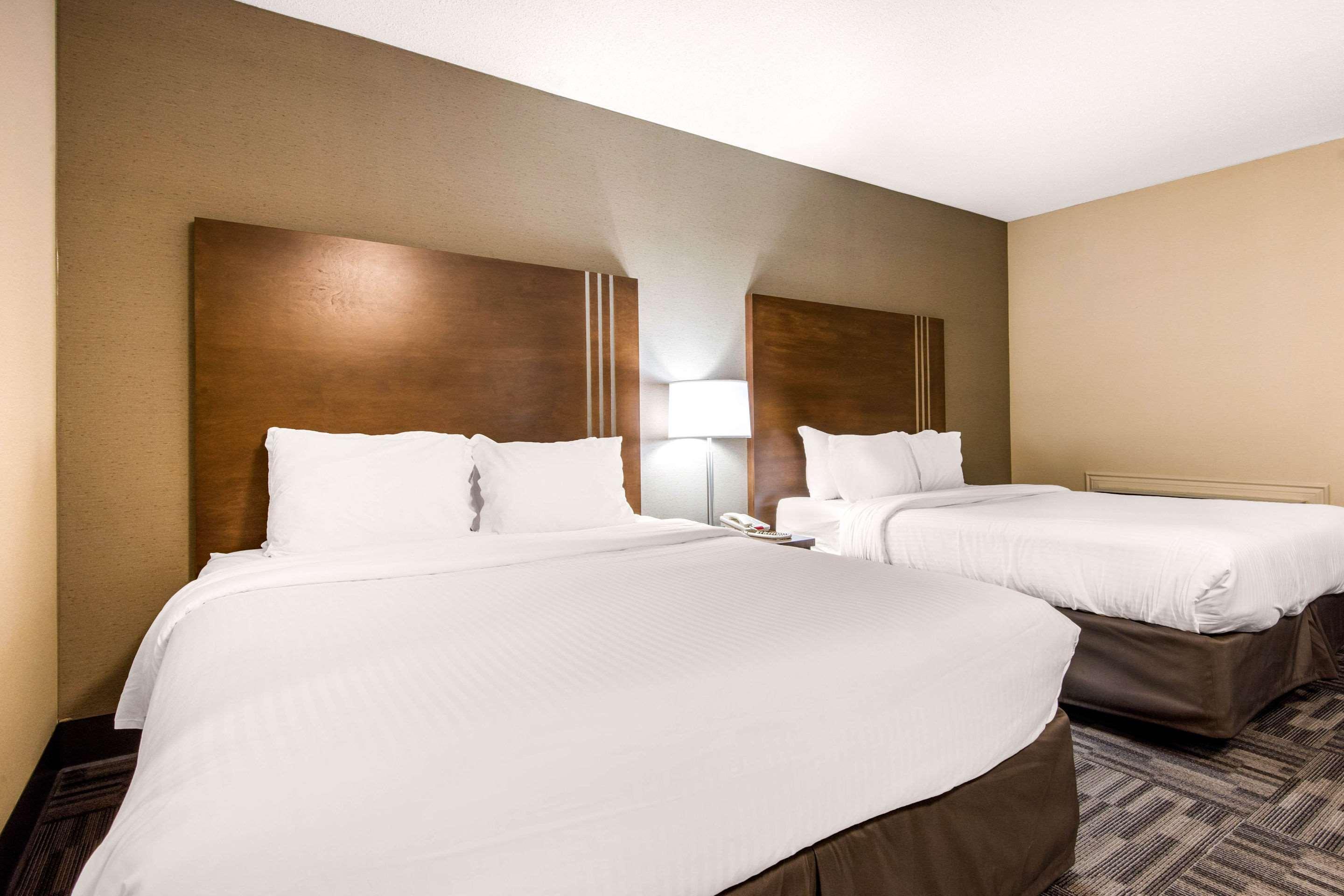Quality Inn & Conference Centre Orillia Dış mekan fotoğraf