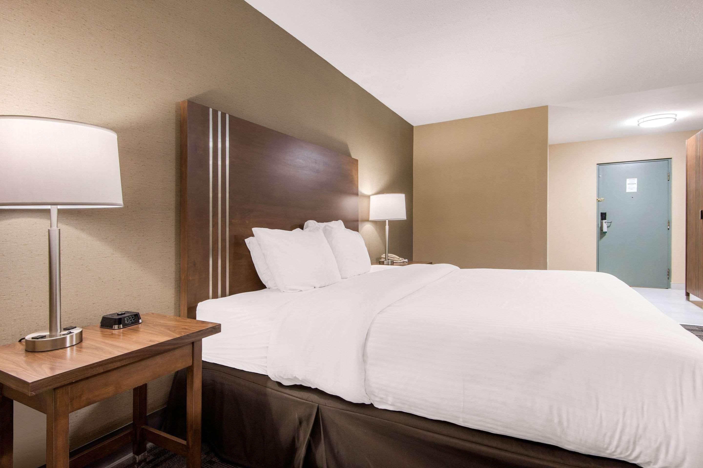 Quality Inn & Conference Centre Orillia Dış mekan fotoğraf