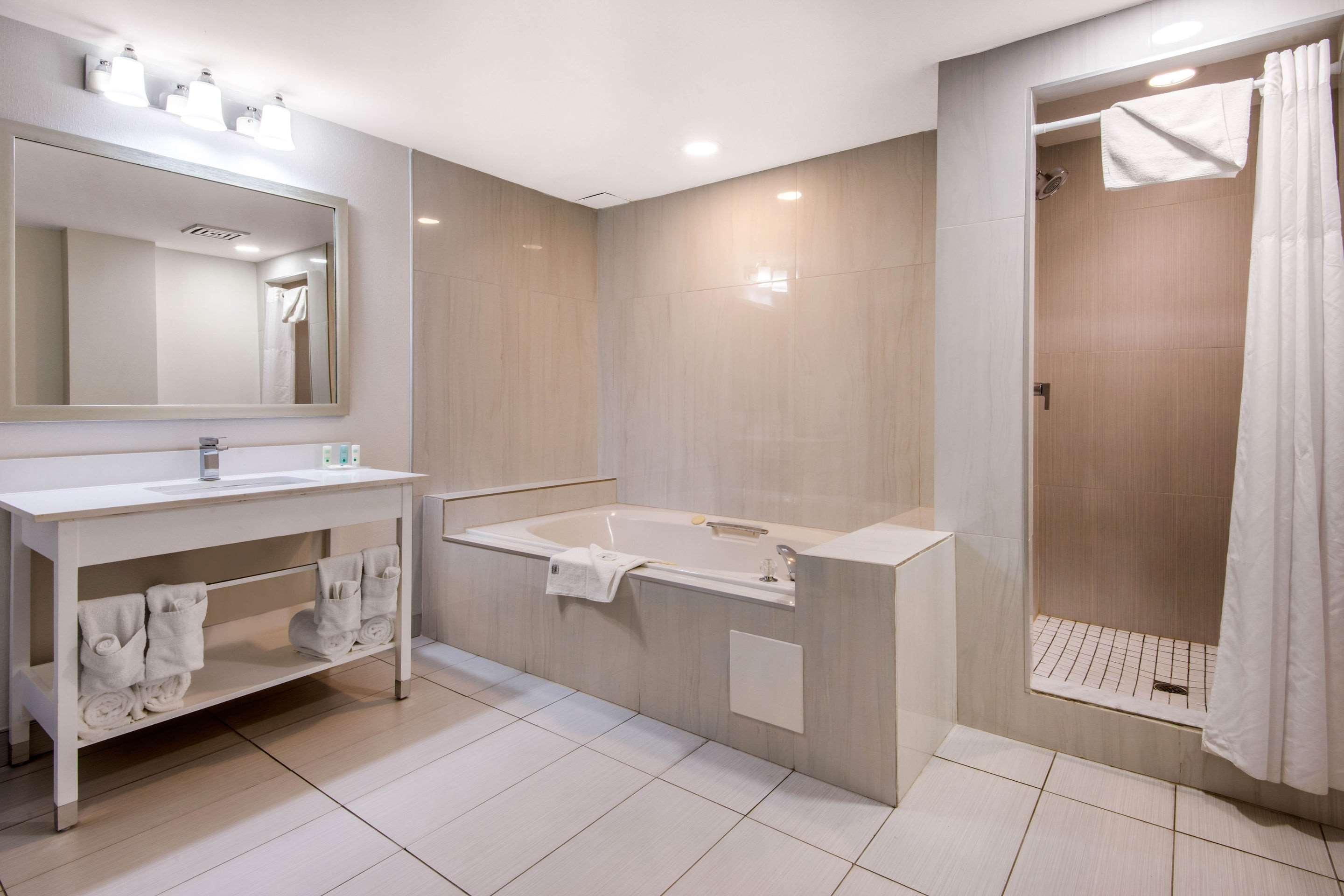 Quality Inn & Conference Centre Orillia Dış mekan fotoğraf