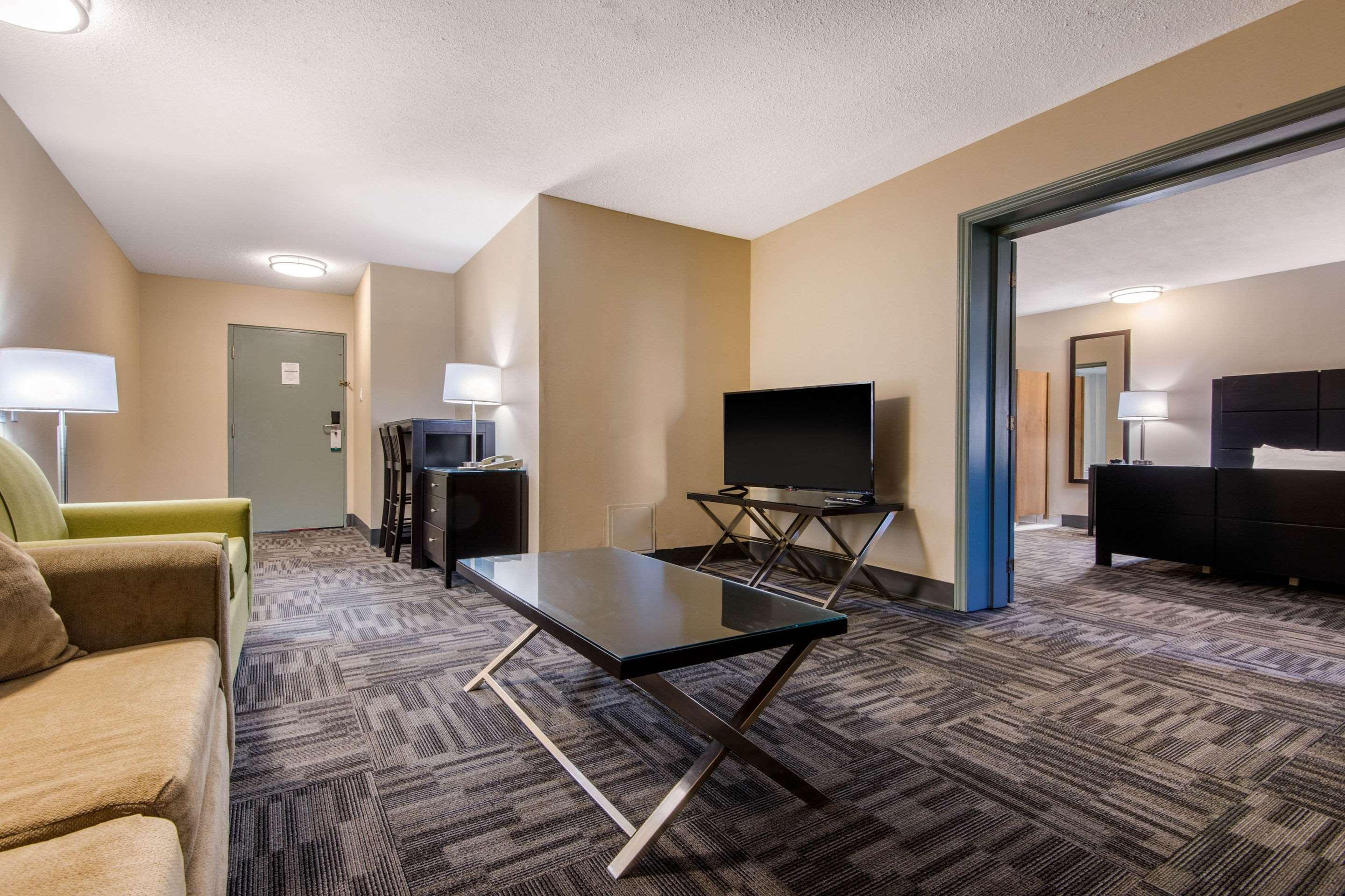 Quality Inn & Conference Centre Orillia Dış mekan fotoğraf