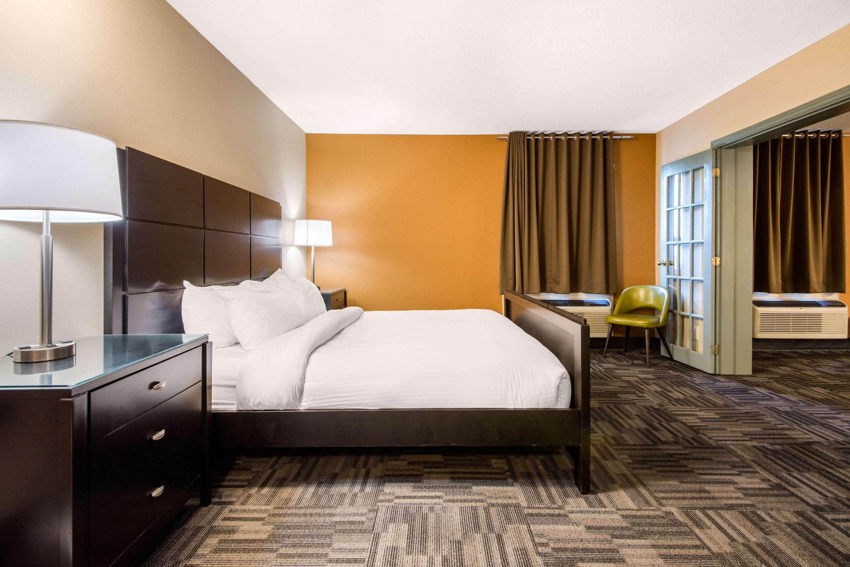 Quality Inn & Conference Centre Orillia Dış mekan fotoğraf
