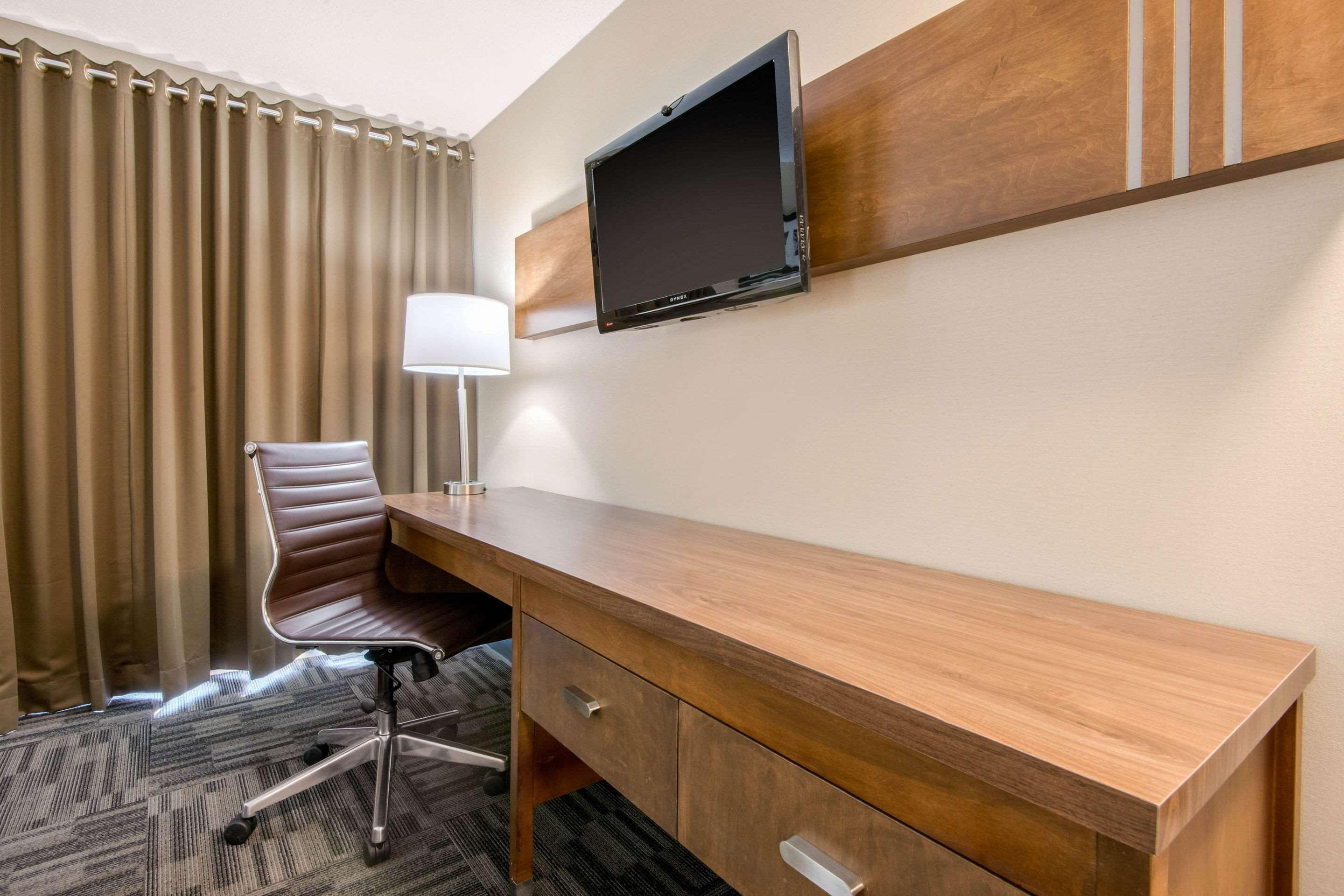 Quality Inn & Conference Centre Orillia Dış mekan fotoğraf