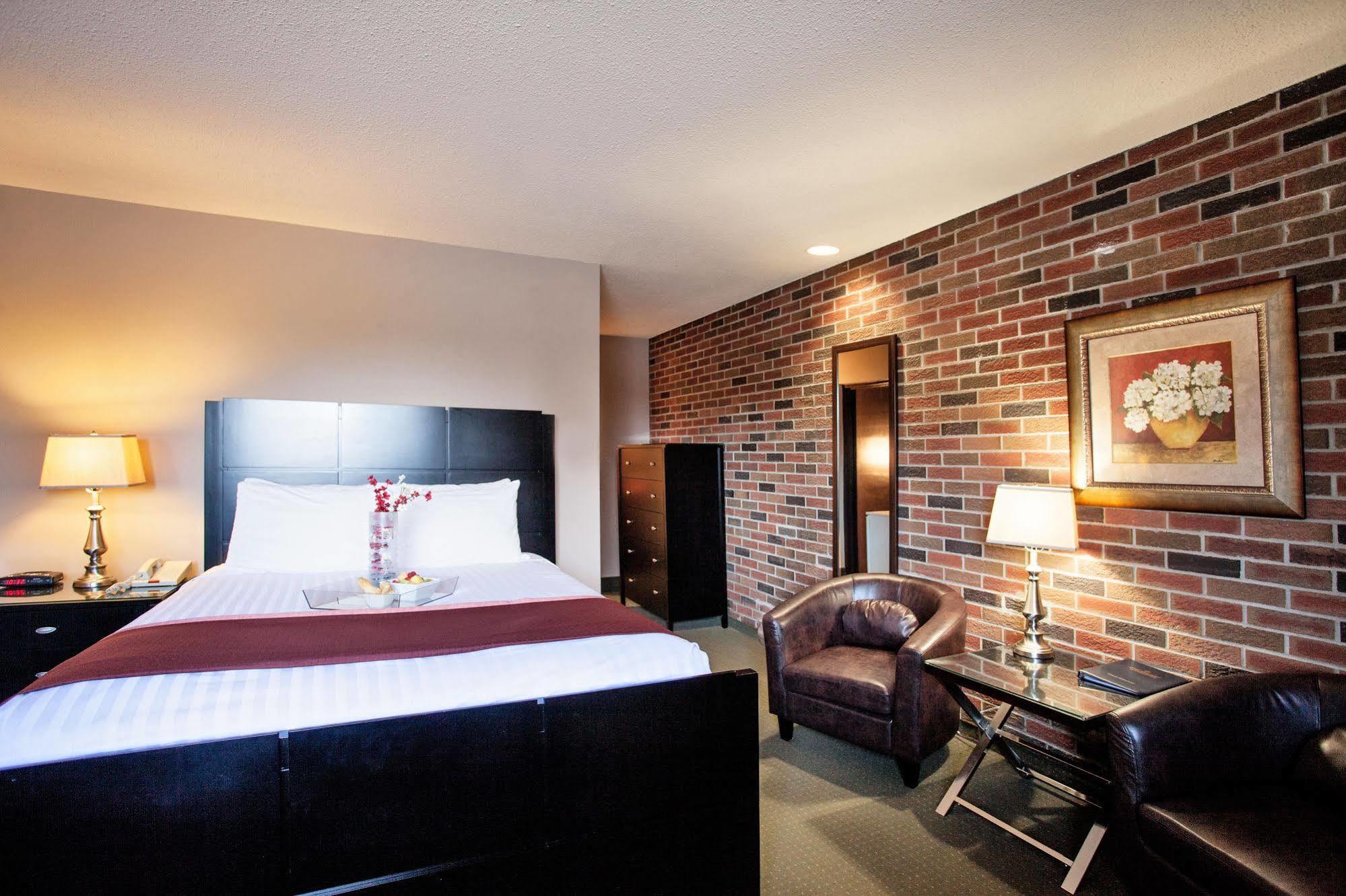 Quality Inn & Conference Centre Orillia Dış mekan fotoğraf
